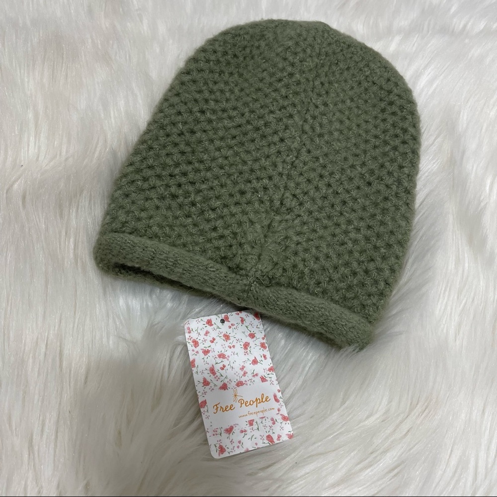 Free People Dreamland Knit Beanie Olive One Size Soft Warm Style ACCFP1220 NWT - Picture 5 of 9